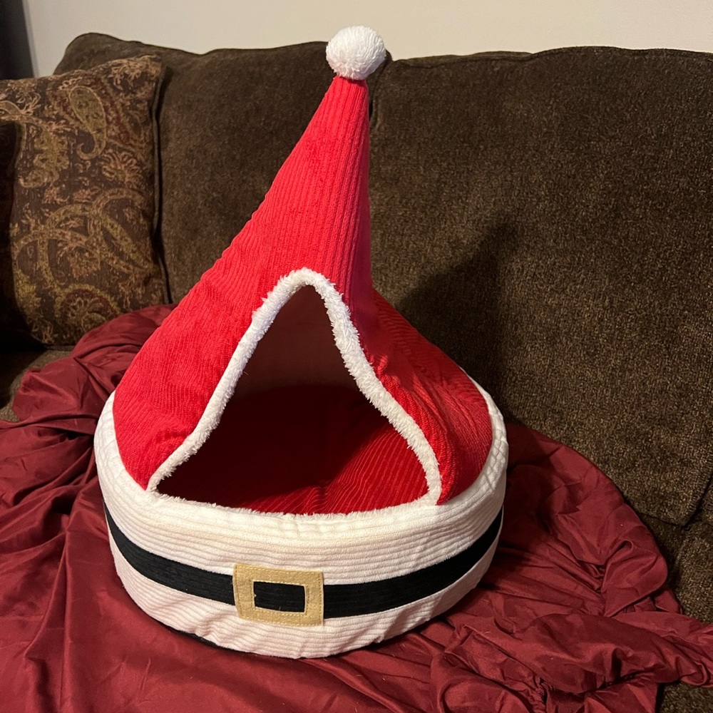 Christmas dog bed